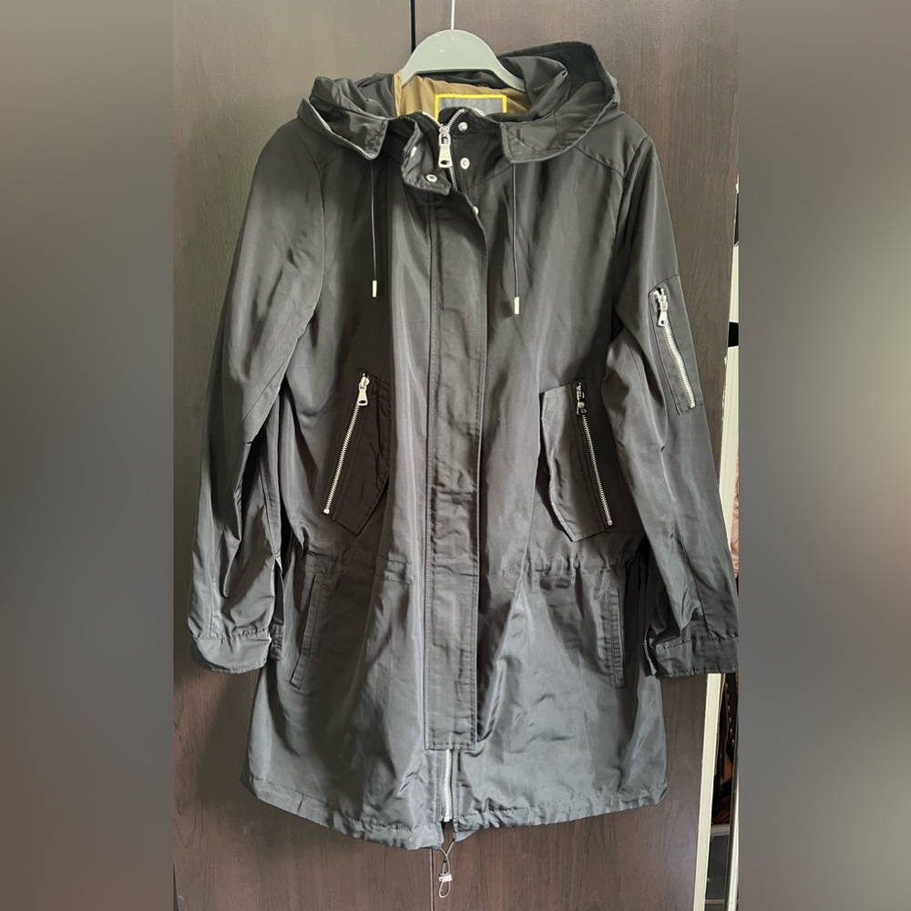 Vince Camuto Raincoat